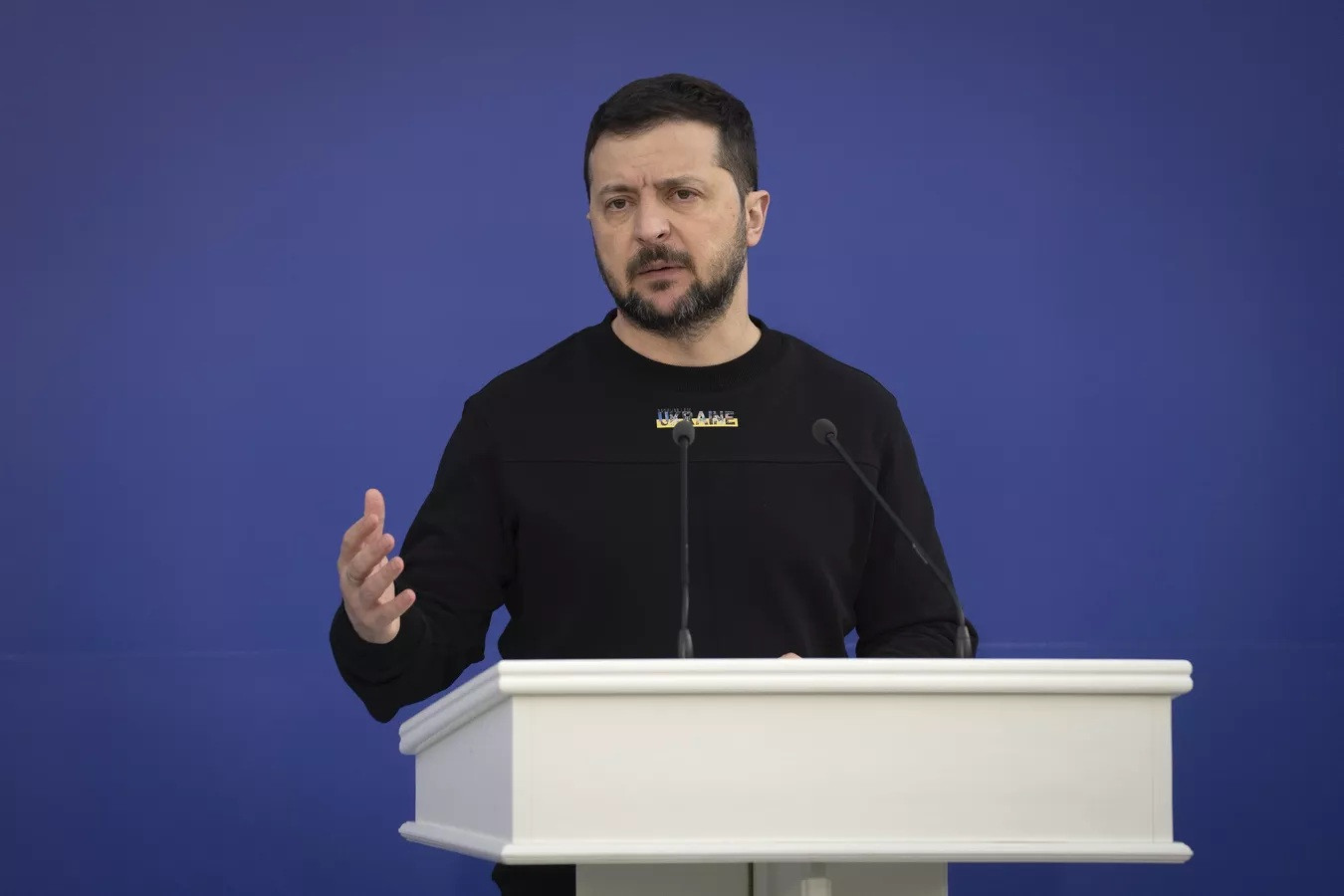 Ông Zelensky họp với tướng lĩnh, Ukraine nói Nga tăng quân ở Bakhmut