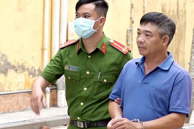 Bắt giám đốc công ty xuất khống 27 hóa đơn giá trị gia tăng