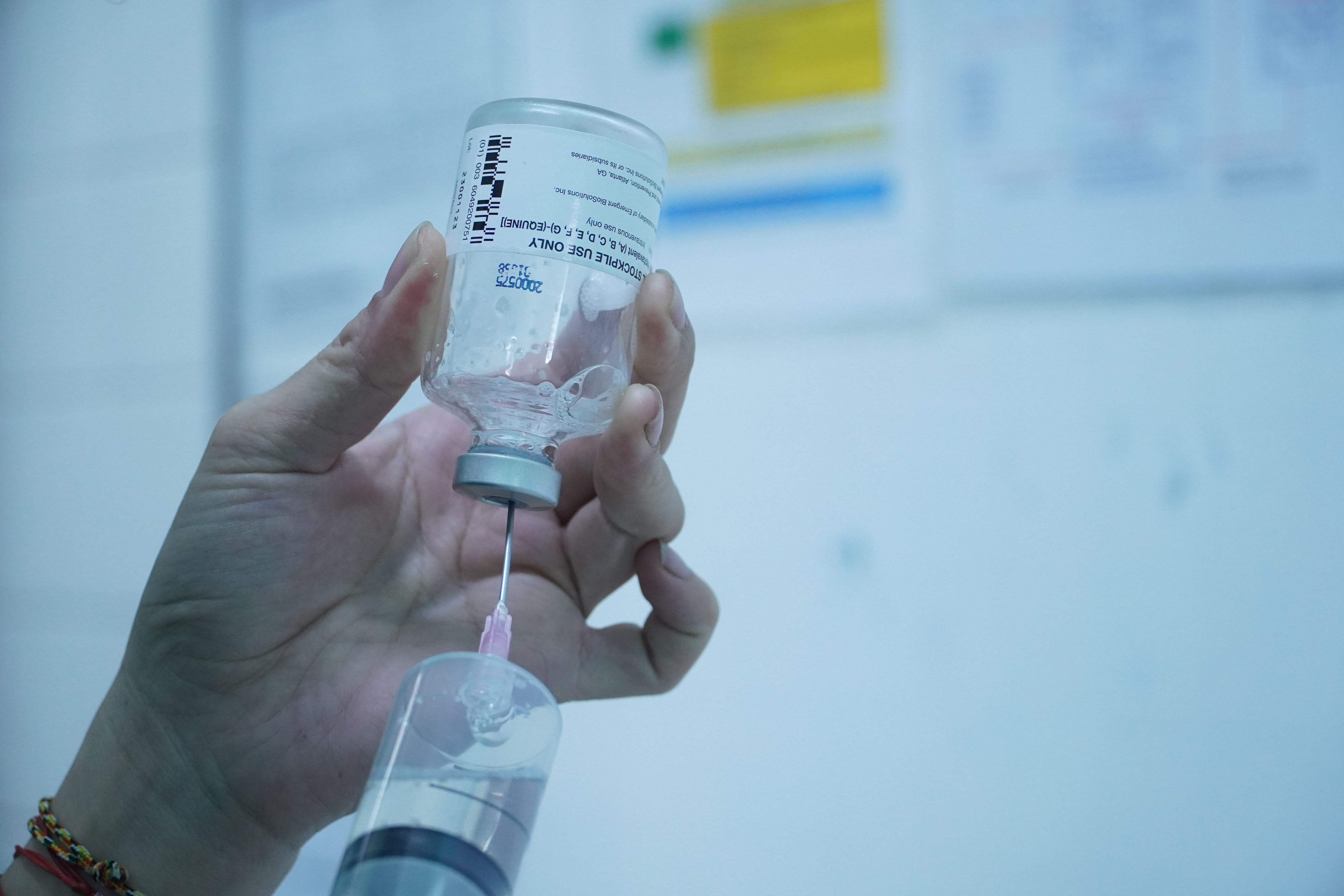 Thêm 3 người nghi ngộ độc botulinum, Việt Nam cạn thuốc giải giá 8.000 USD