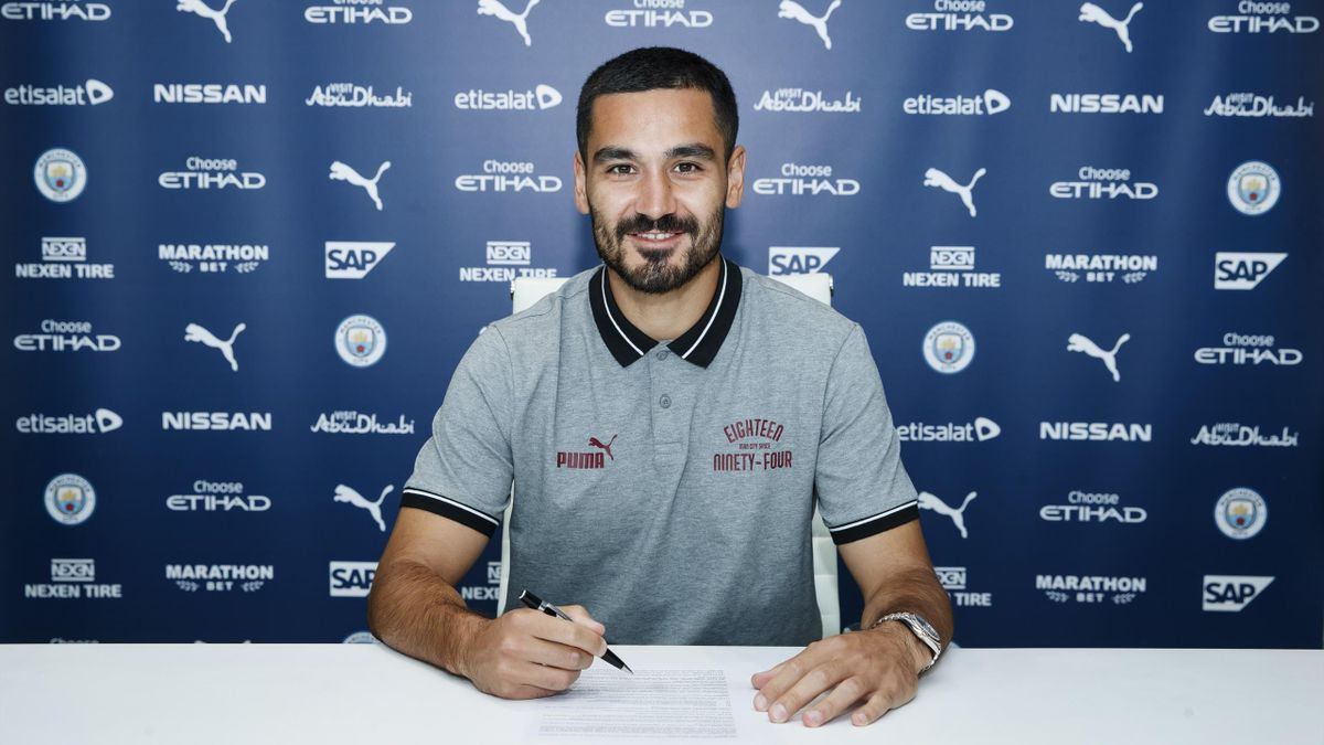 Gundogan ‘phá kèo’ Barca, ký hợp đồng mới với Man City