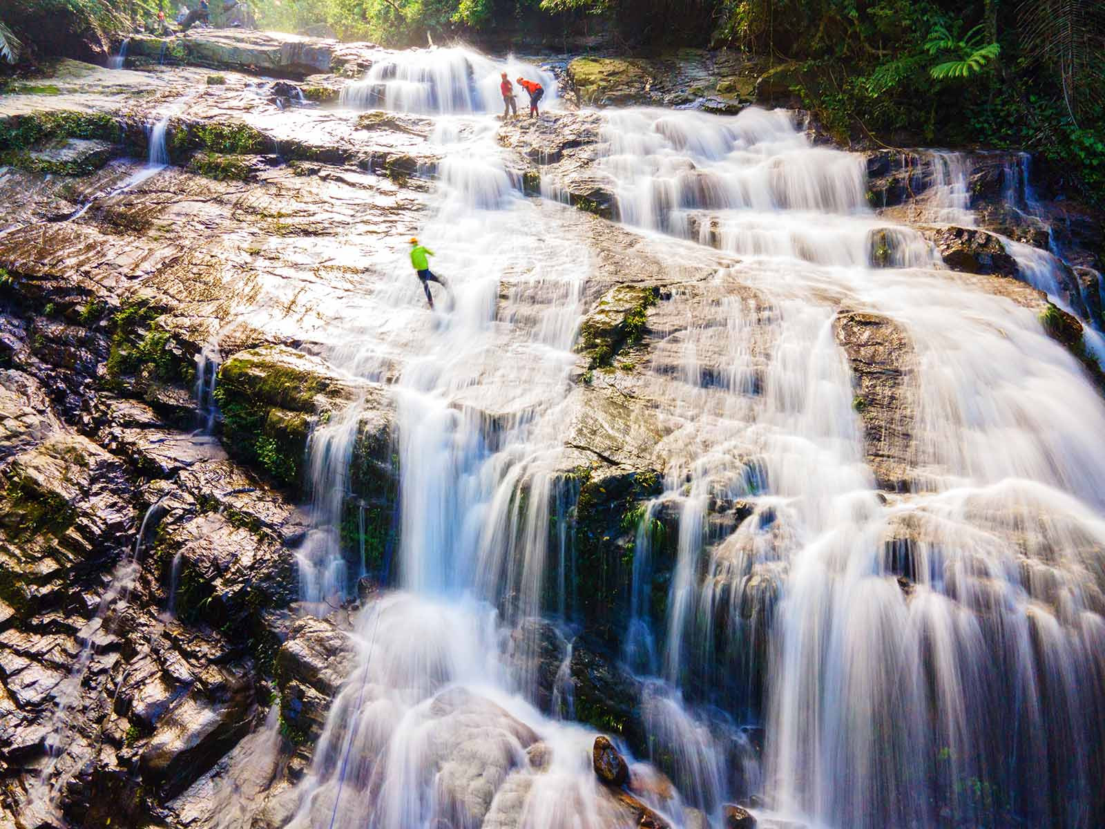 ﻿Conquering Duong Cam Waterfall in one day