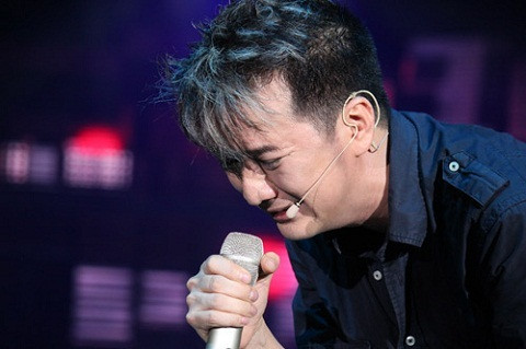 Mẹ Đàm Vĩnh Hưng từng thuê người phá két sắt của con trai