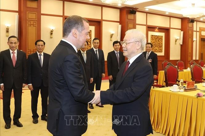 Tổng Bí thư hội đàm với Chủ tịch Đảng Nước Nga Thống nhất Dmitry Medvedev
