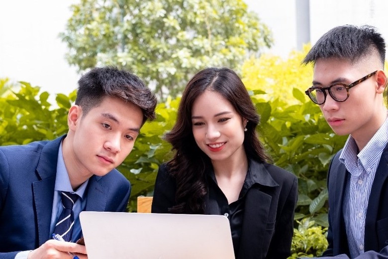 ISME hợp tác với đại học Anh đào tạo thạc sĩ quốc tế