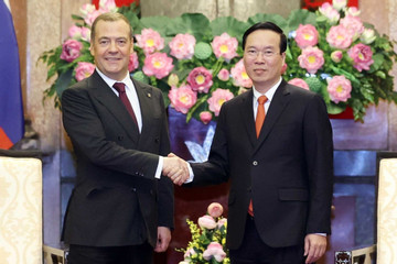 Chủ tịch nước, Thủ tướng tiếp Chủ tịch Đảng nước Nga Thống nhất Dmitry Medvedev