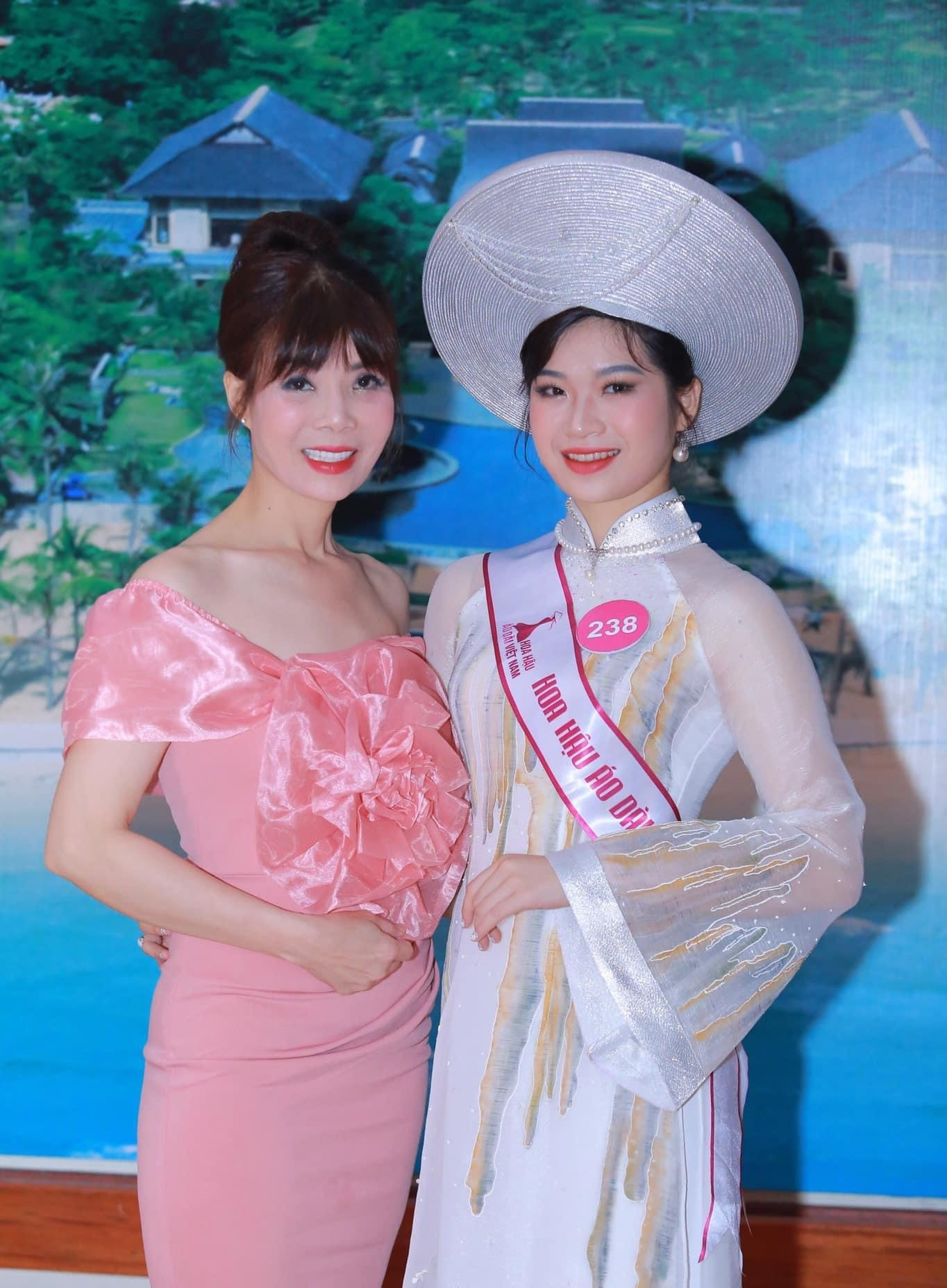 Nữ sinh Y khoa thạo 5 thứ tiếng, hát hay thi Miss World Vietnam 2023