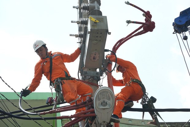 EVN to increase electricity import from China, Laos hinh anh 1