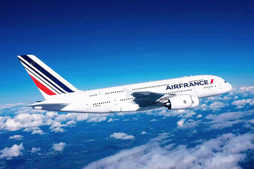 Pháp cấm các chặng bay ngắn để buộc du khách đi tàu