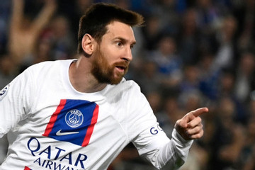 Messi đánh bại Ronaldo: Kẻ chinh phục những giới hạn