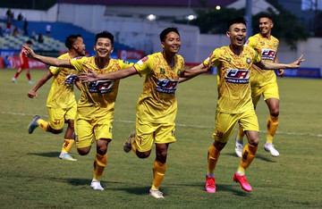 Bảng xếp hạng V-League 2023 vòng 9: Thanh Hóa bỏ xa CAHN 4 điểm