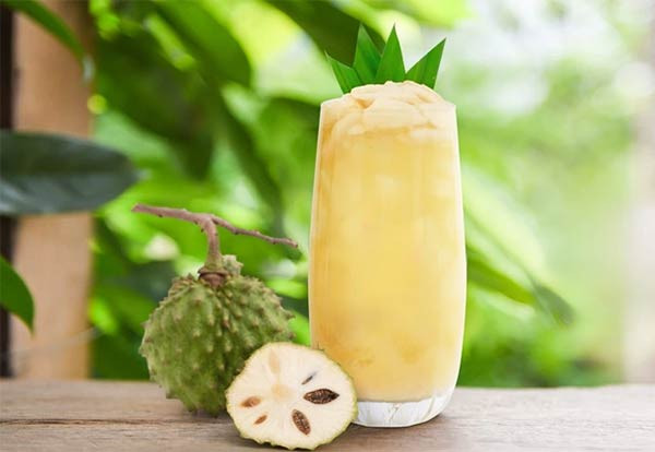 Cách làm trà mãng cầu thơm mát, đơn giản tại nhà