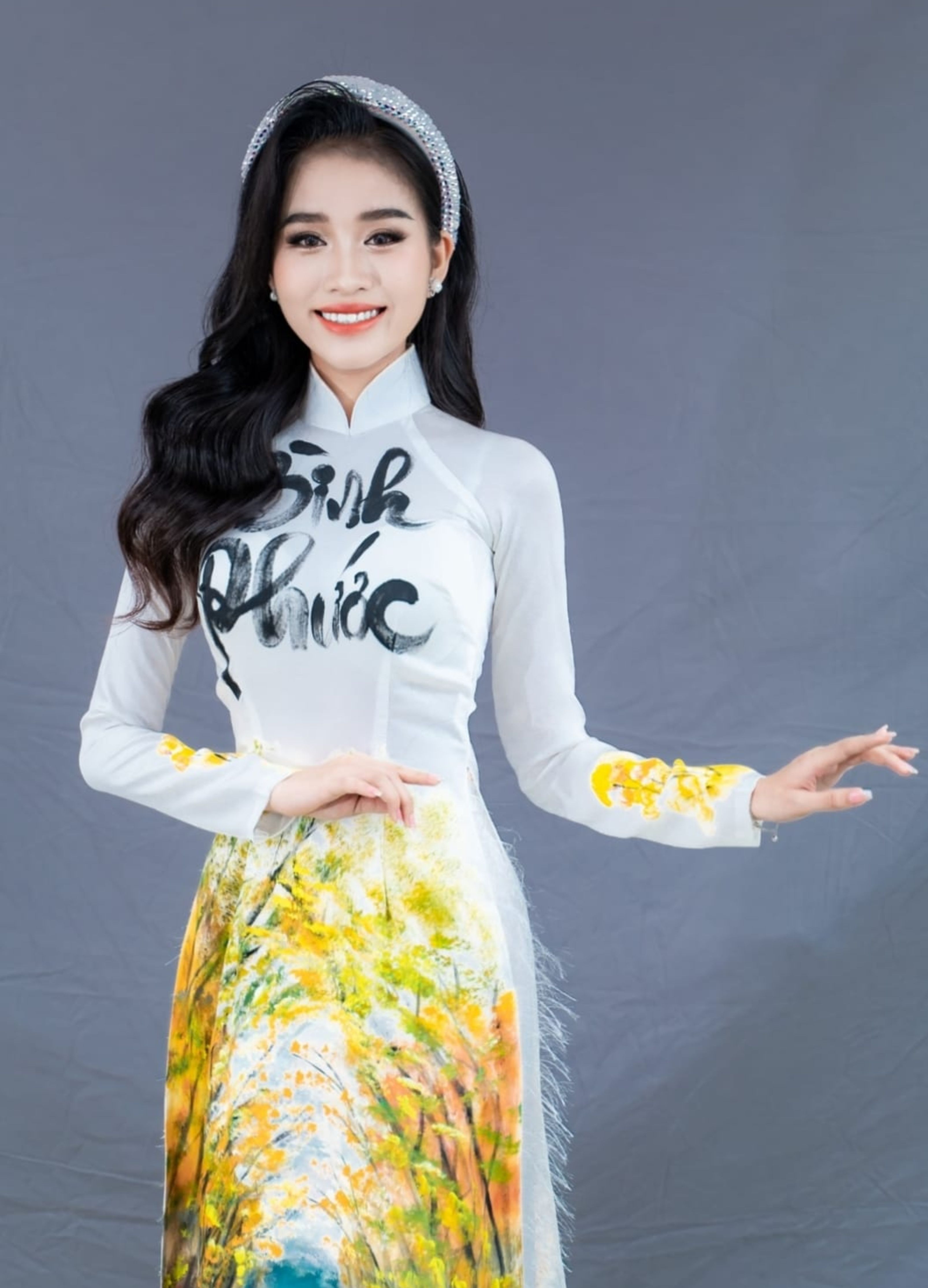 Nữ sinh hoàn cảnh khó khăn, mê võ thi Miss World Vietnam 2023