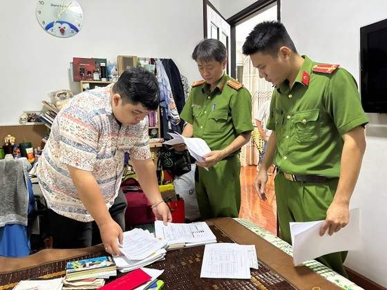 HCMC police raze black-credit companies with illicit profits of over US$176mln ảnh 1
