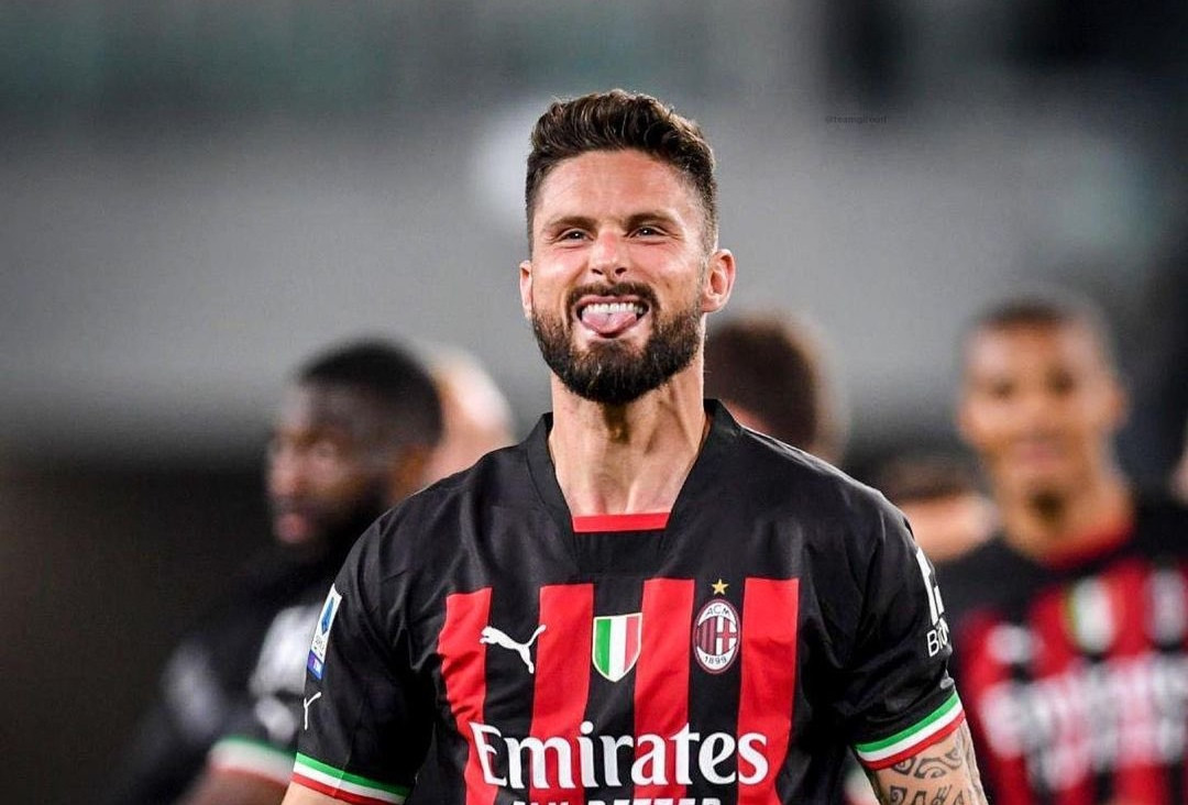 Giroud lập đại công, Milan giành vé dự Champions League