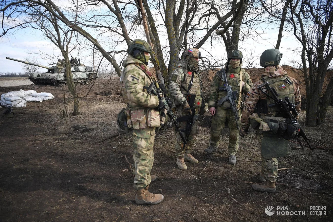 Ukraine nói Kiev bị bắn phá dữ dội, Nga truy nã Thượng nghị sĩ Mỹ