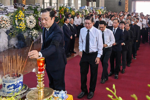 Thương tiếc tiễn biệt Anh hùng Lao động Đặng Văn Thân về với đất mẹ