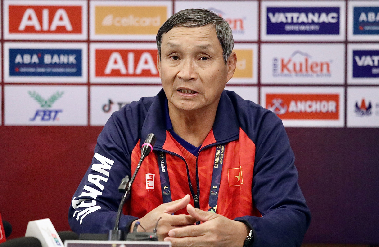 HLV Mai Đức Chung: Tuyển nữ Việt Nam chơi chưa tốt