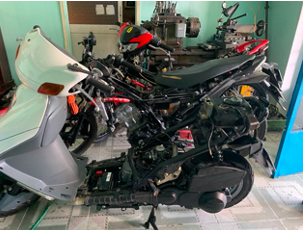 Police raid several garages modifying vehicles for street racers in HCMC ảnh 3