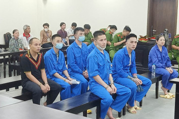 Người phụ nữ bị nhóm xăm trổ, đầu trọc giam lỏng tại nhà ở Hà Nội