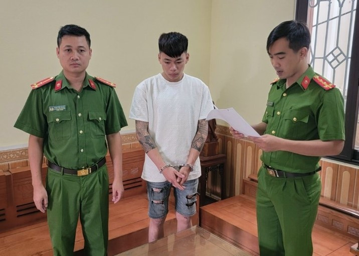 Mâu thuẫn cá nhân, thanh niên chém người gây thương tích