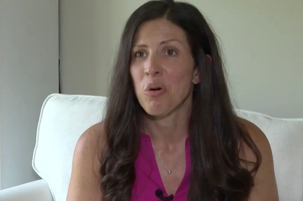 nhan vien bi sa thai anh 2