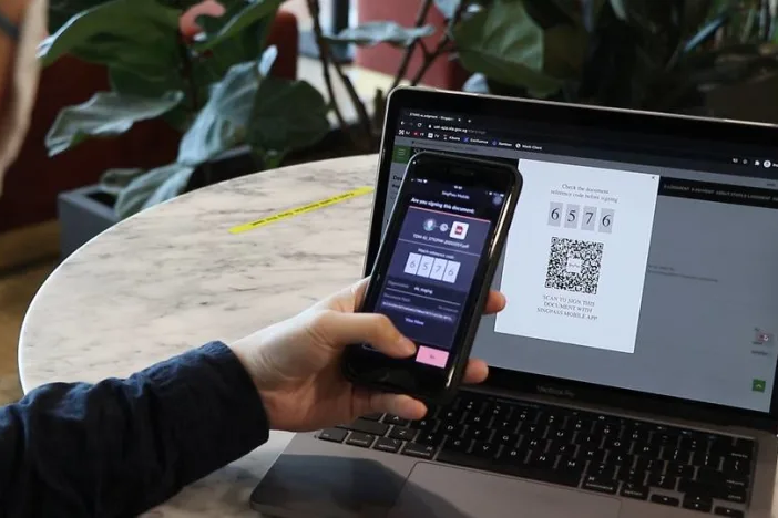 Singapore và Ấn Độ làm cách nào để đưa chữ ký số đến mỗi người dân?