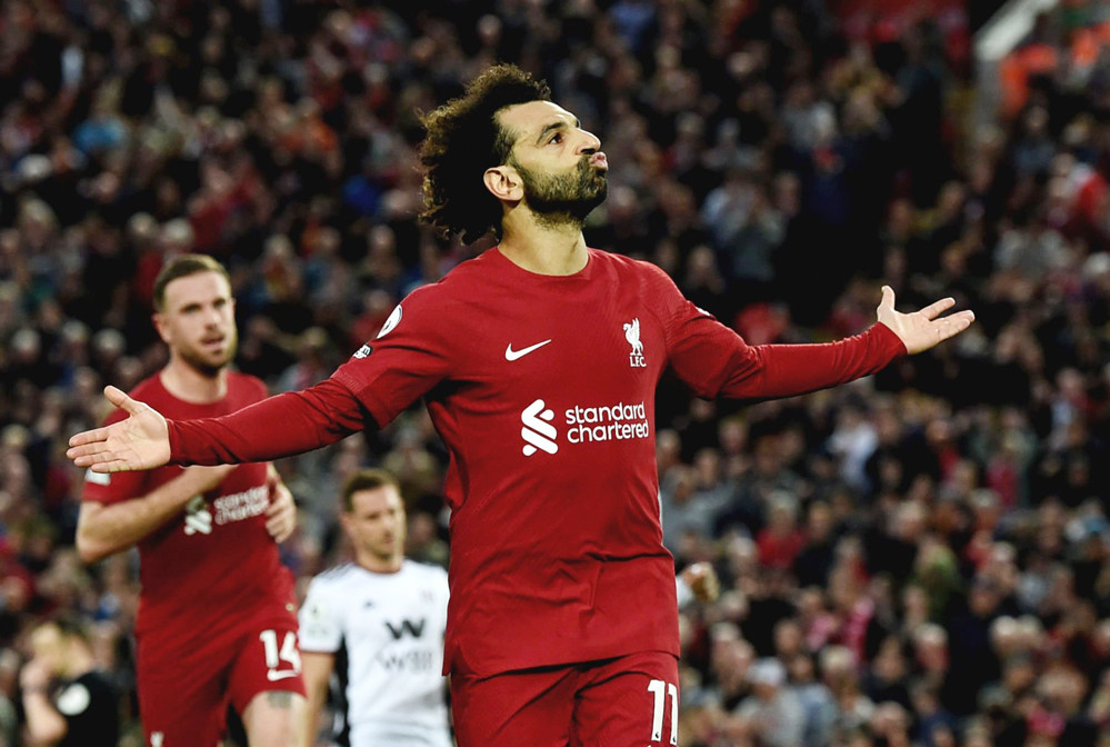 Salah lập đại công, Liverpool phả hơi nóng vào gáy MU
