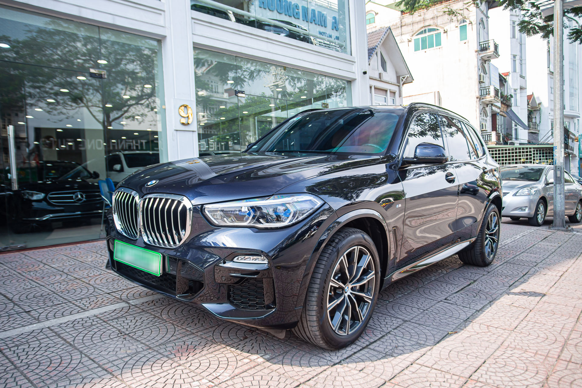 BMW X5 đời 2020 mới lăn bánh 100km, chủ xe bán lỗ hơn 1 tỷ đồng