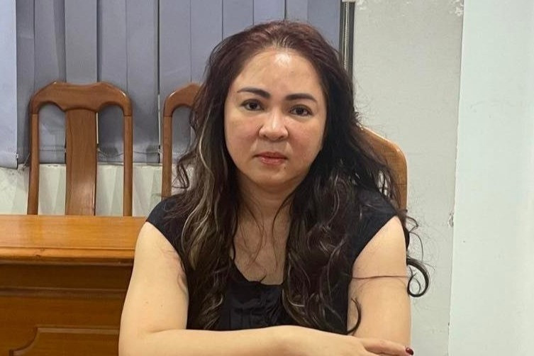 Gia hạn tạm giam bà Nguyễn Phương Hằng thêm 60 ngày