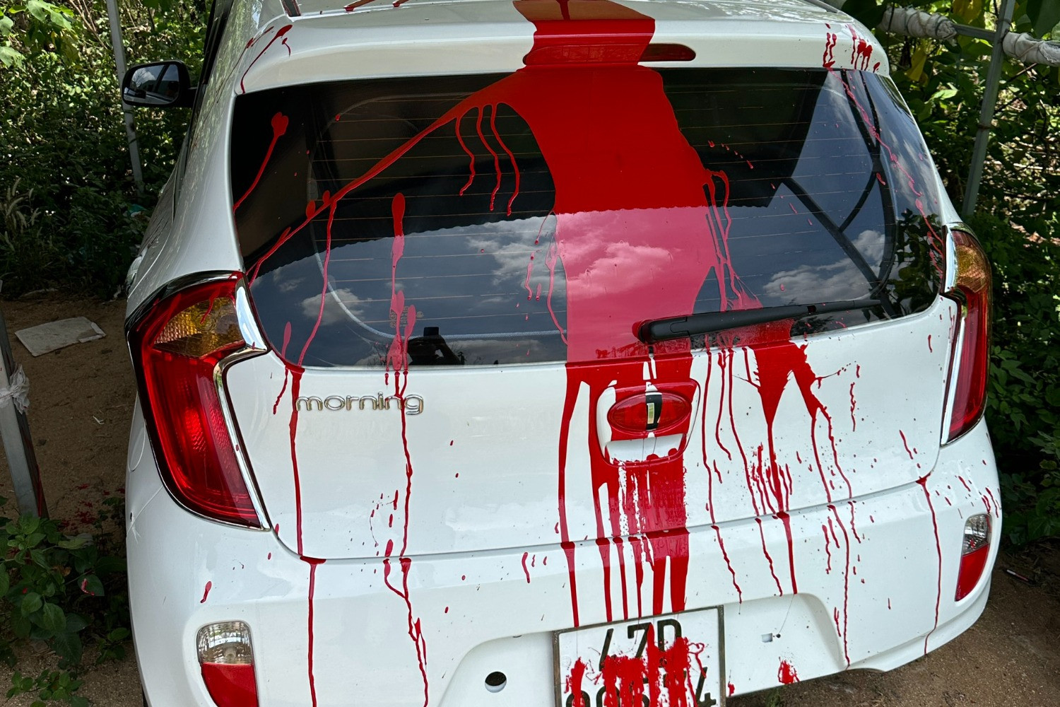 Ô tô của phóng viên báo Tuổi trẻ bị tạt sơn: Trích xuất camera toàn khu vực