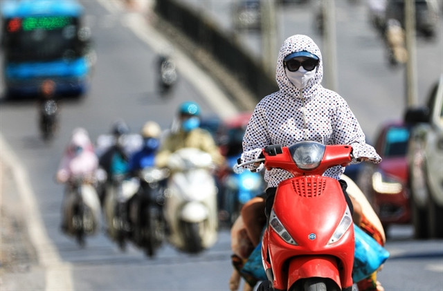 Temperatures peak above 41 degrees in summer’s first heatwave