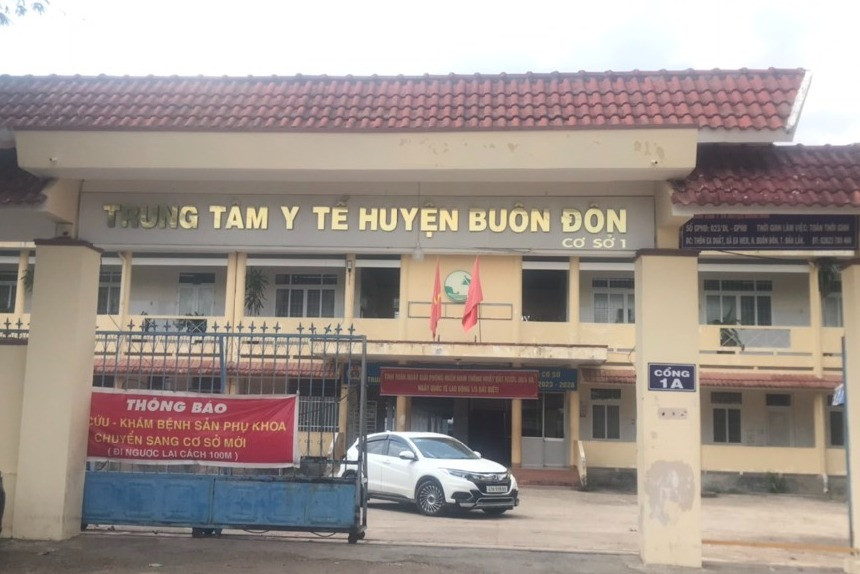 19 người nhập viện sau khi ăn cỗ đám cưới