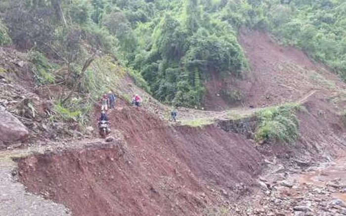 Tai nạn khiến cô giáo rơi xuống vực, người chồng cũng phải cắt bỏ một bên thận