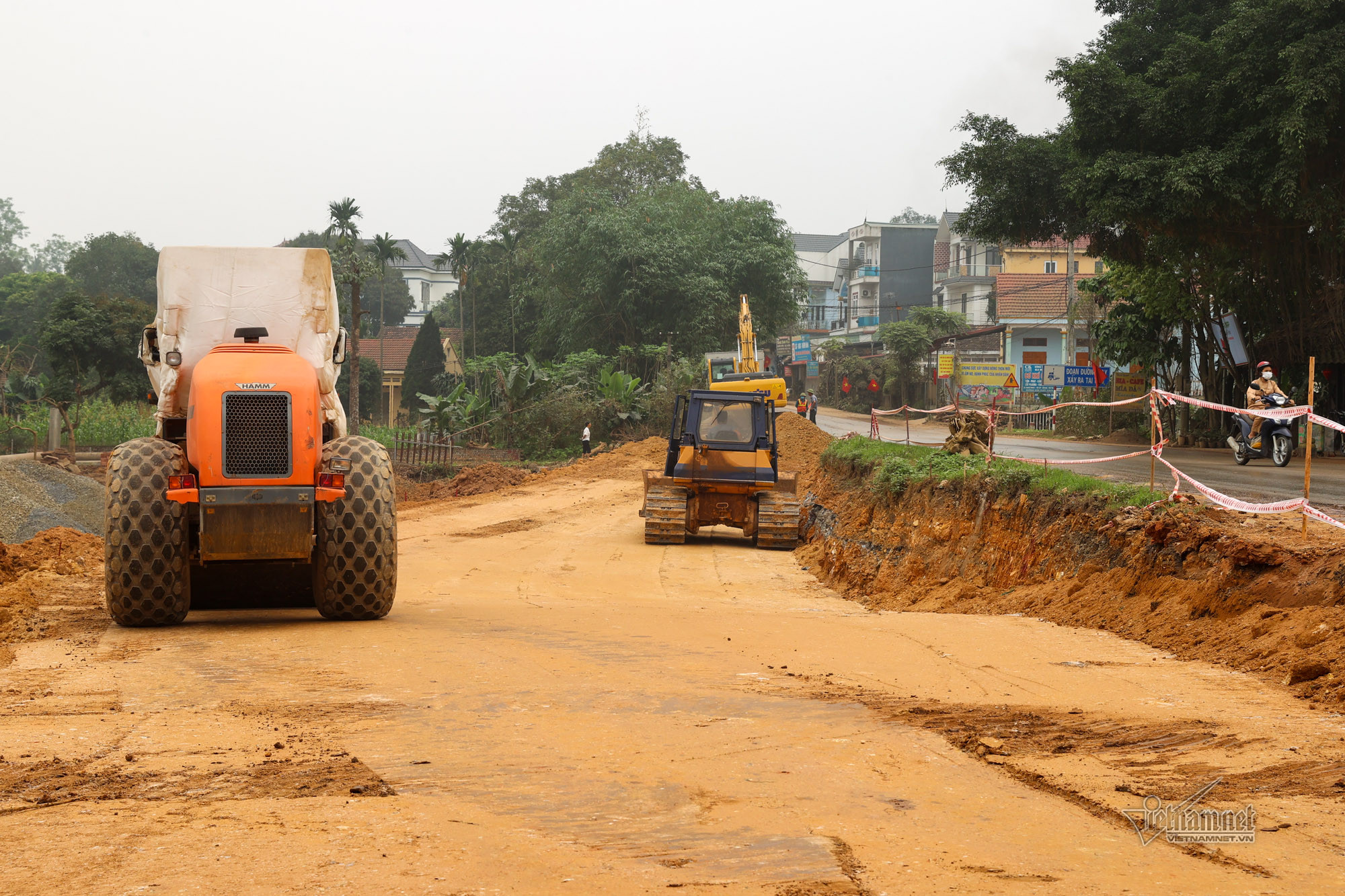 Chính quyền địa phương đã tích cực huy động và lồng ghép các nguồn lực để xây dựng kết cấu hạ tầng các công trình trong thực hiện xây dựng nông thôn mới hiệu quả.