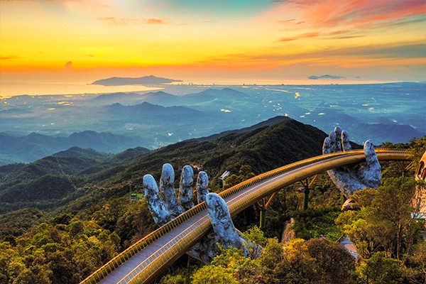 Đà Nẵng lọt top những địa danh có núi non đẹp nhất châu Á