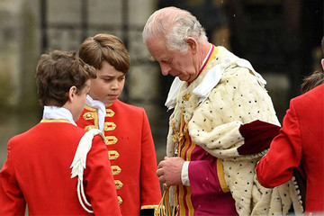 Lễ đăng quang của Vua Charles III: Hoàng tử Harry, Hoàng tử George gây chú ý