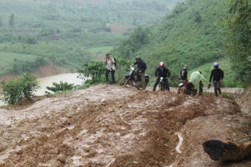 Vụ cô giáo rơi xuống vực khi đến trường: Thư chia buồn của Bộ trưởng GD-ĐT