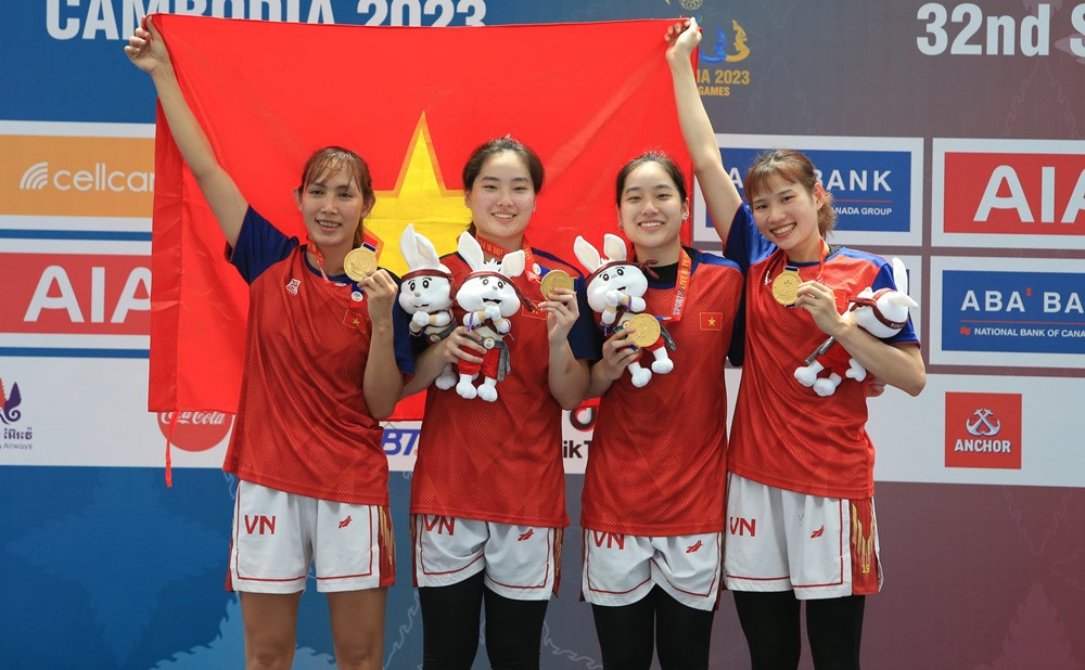 Bóng rổ 3x3 Việt Nam giành HCV lịch sử tại SEA Games 32