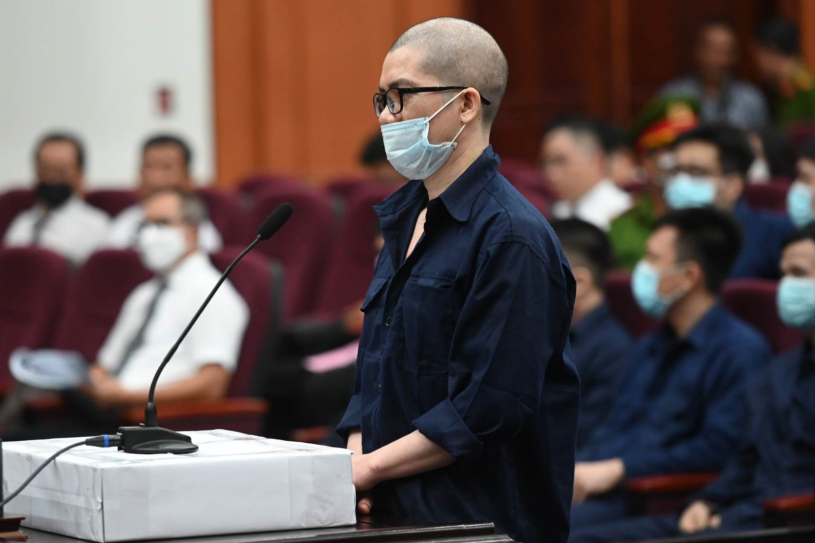 Xử phúc thẩm vụ Alibaba: Vợ Nguyễn Thái Luyện vắng mặt vì lý do sức khỏe