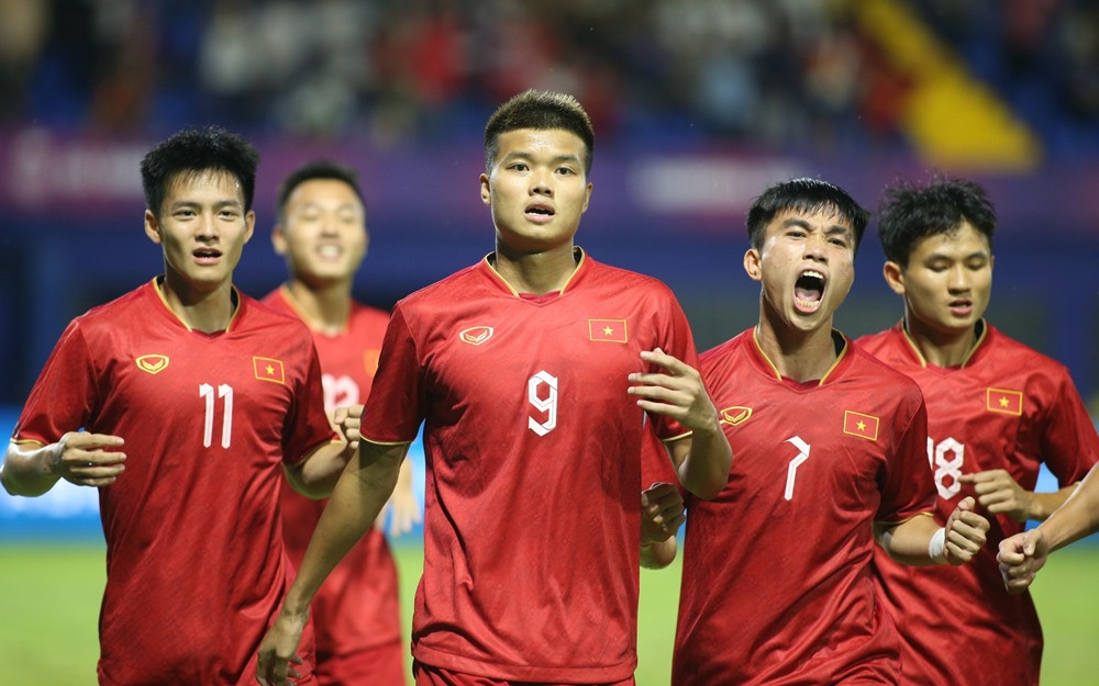 Bảng xếp hạng bóng đá nam SEA Games 32: U22 Việt Nam và Thái Lan vào bán kết