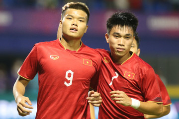 Loại Malaysia, U22 Việt Nam vào bán kết SEA Games 32