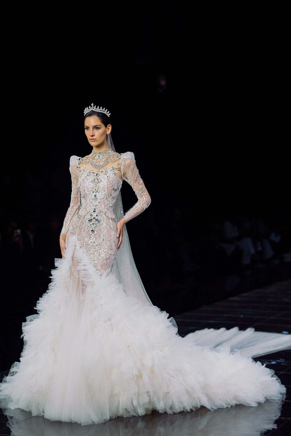 local designer debuts collection at barcelona bridal fashion week 2023 picture 4