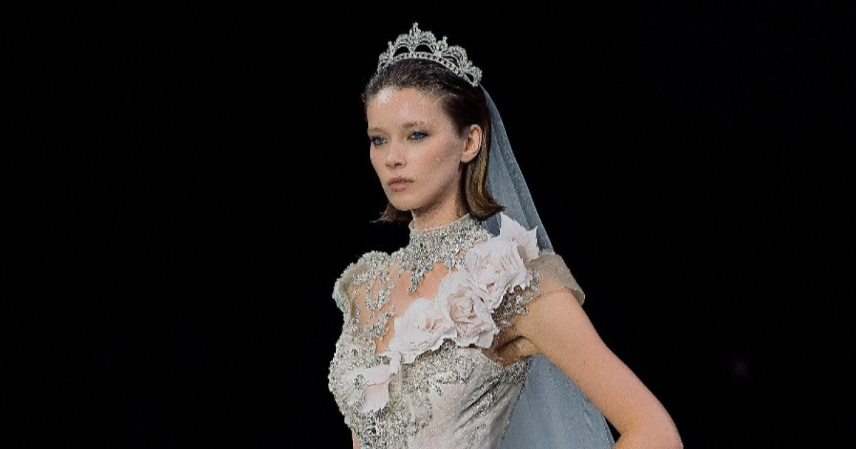 local designer debuts collection at barcelona bridal fashion week 2023 picture 8