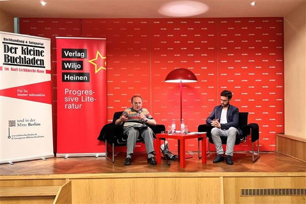 German journalist’s new book tells stories about Vietnam war in 1972 hinh anh 1