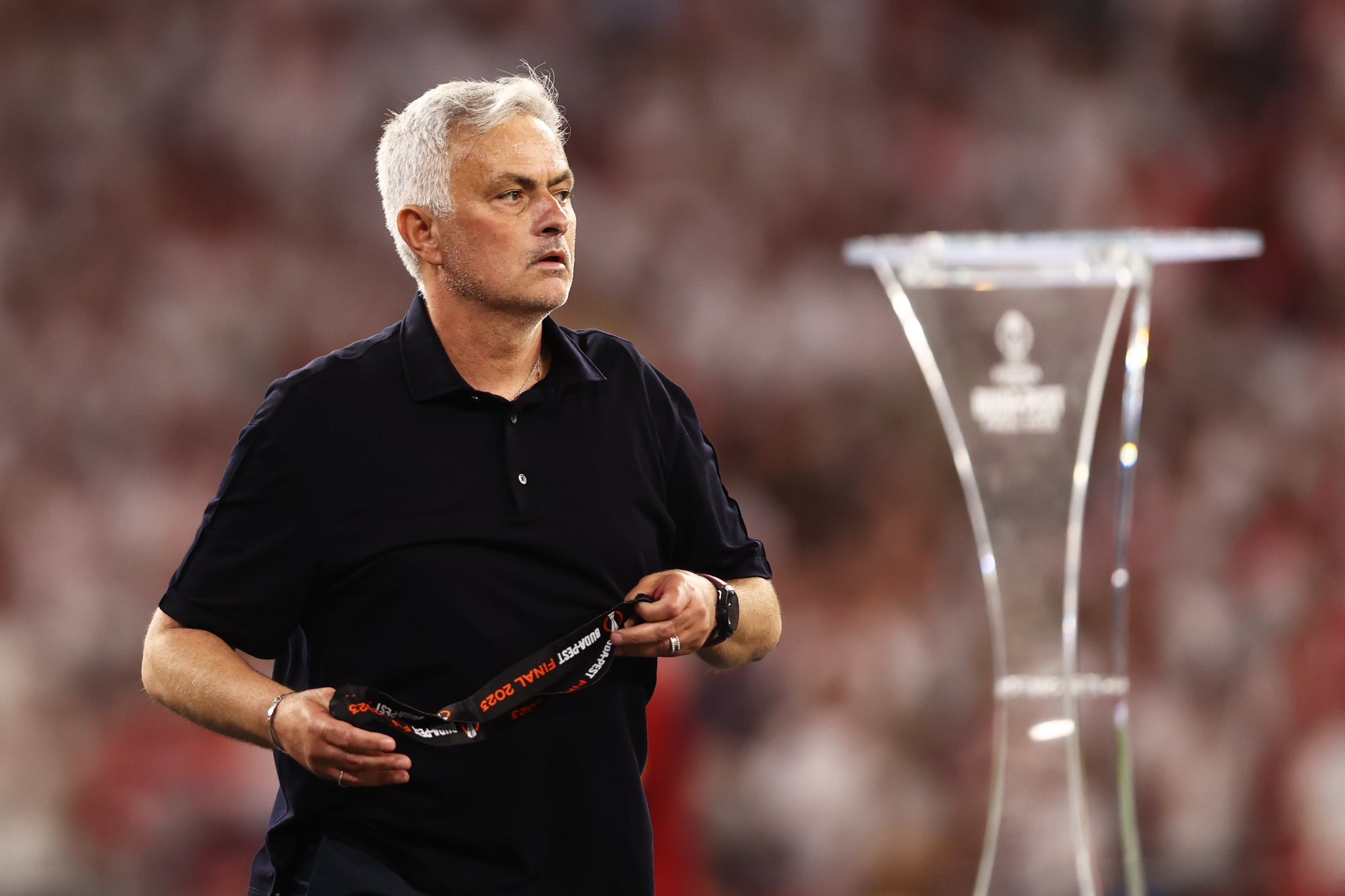 Mourinho yêu cầu gắt AS Roma sau thua oan Sevilla ở Europa League