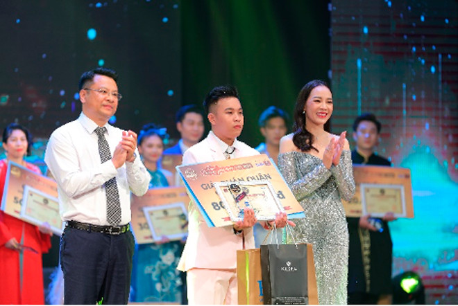 'Tài năng âm nhạc Việt' mùa 3 trao giải cho 3 Quán quân