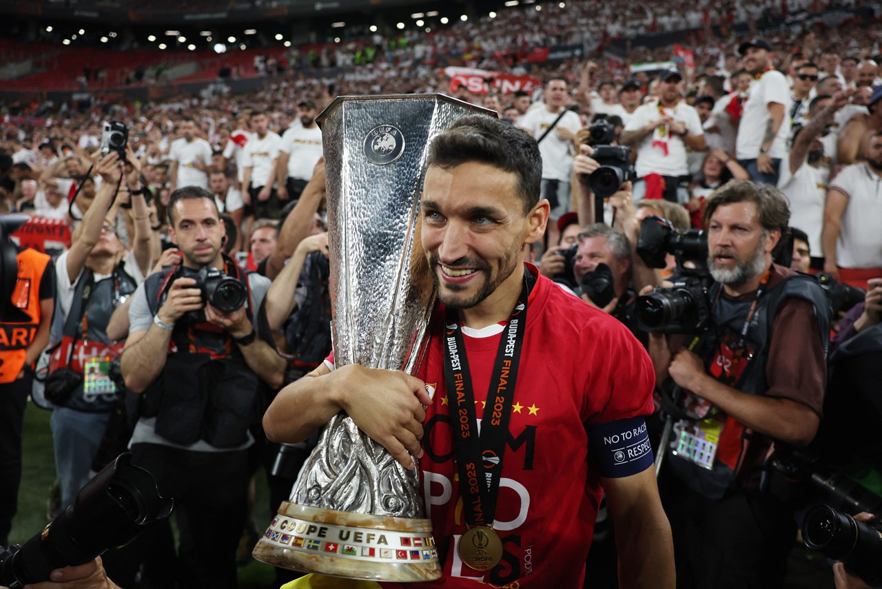 Khoảnh khắc Sevilla lần thứ 7 ẵm cúp Europa League