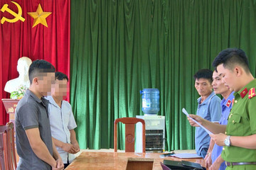 Khởi tố 2 cán bộ tham ô tiền hỗ trợ điện hộ nghèo ở Điện Biên
