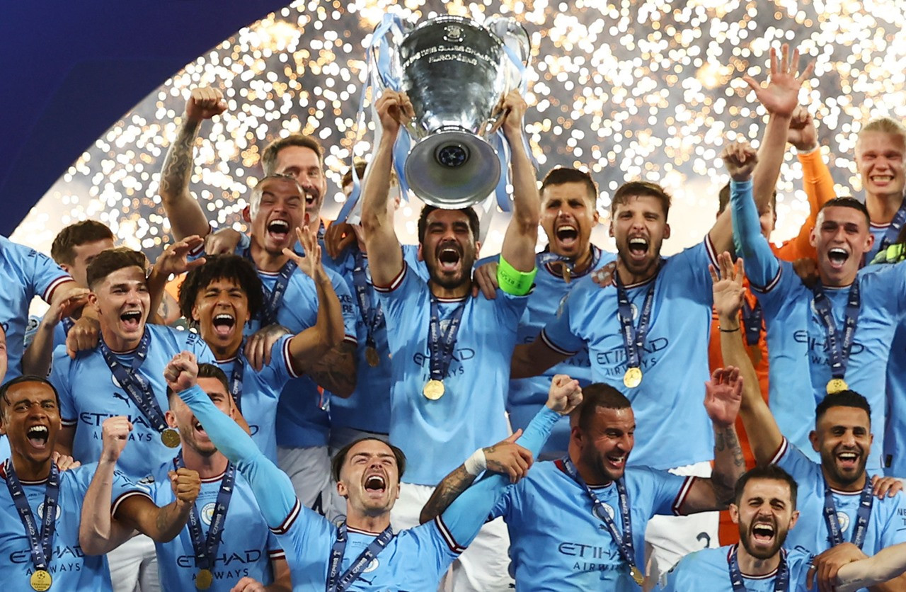 Những hình ảnh Man City vô địch Premier League 2020/21