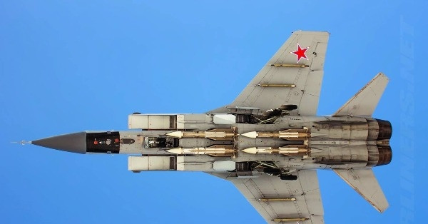 ウクライナ上空のMiG-31は西側にとって謎のまま